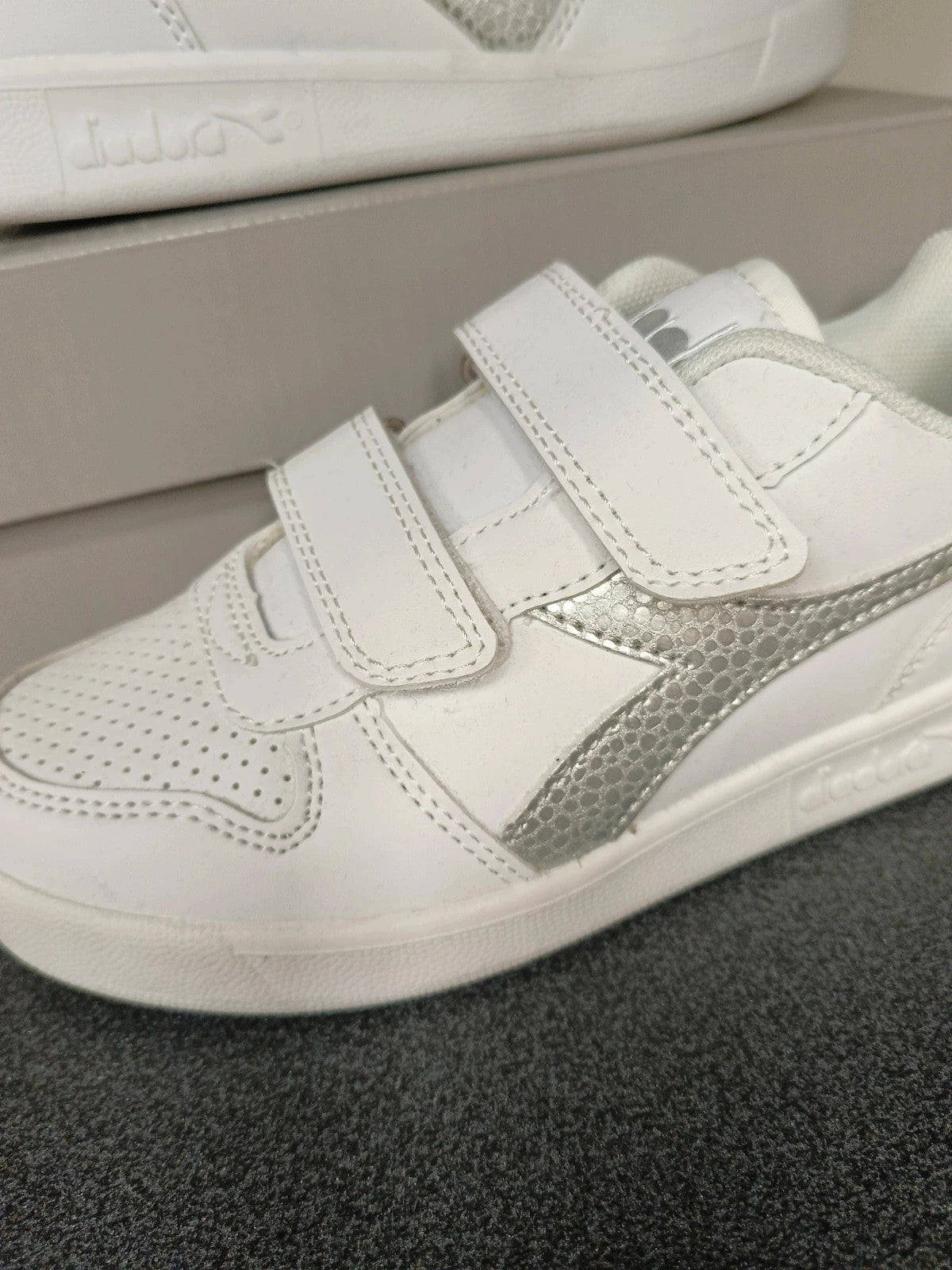 Diadora scarpe strappi bambina junior nuove n 32
