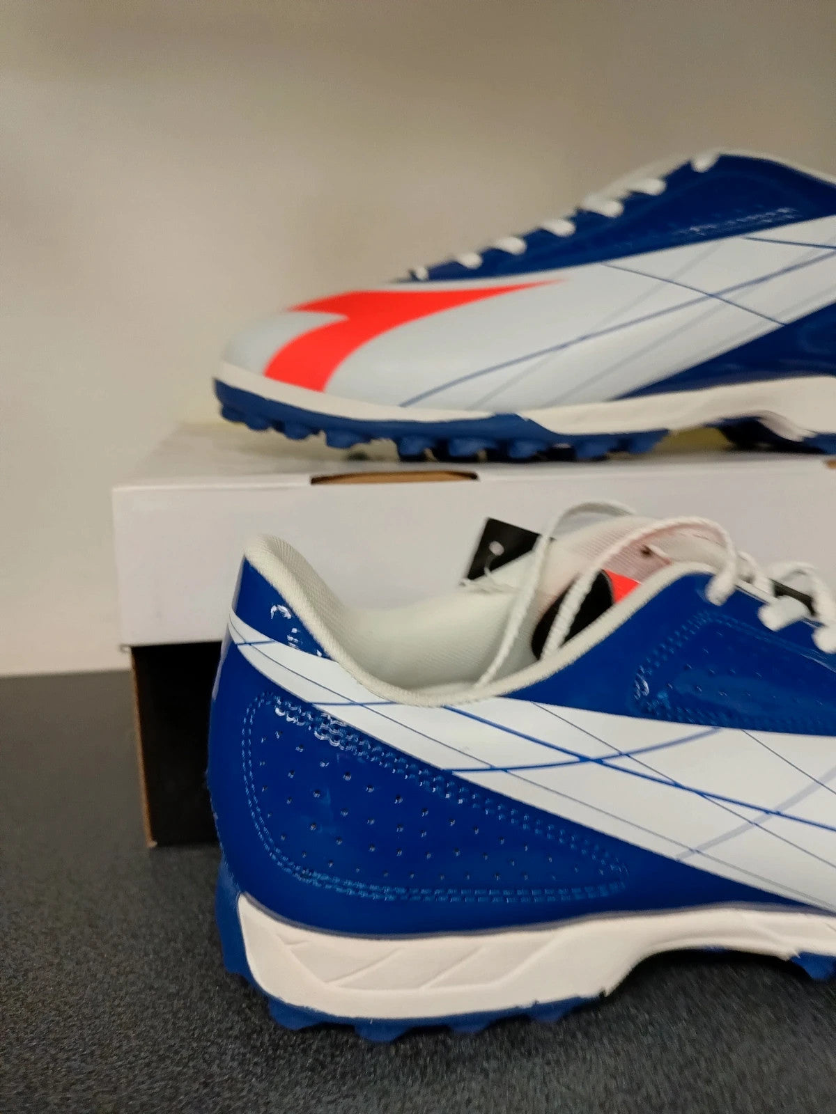 Diadora scarpe calcetto uomo nuove n 43