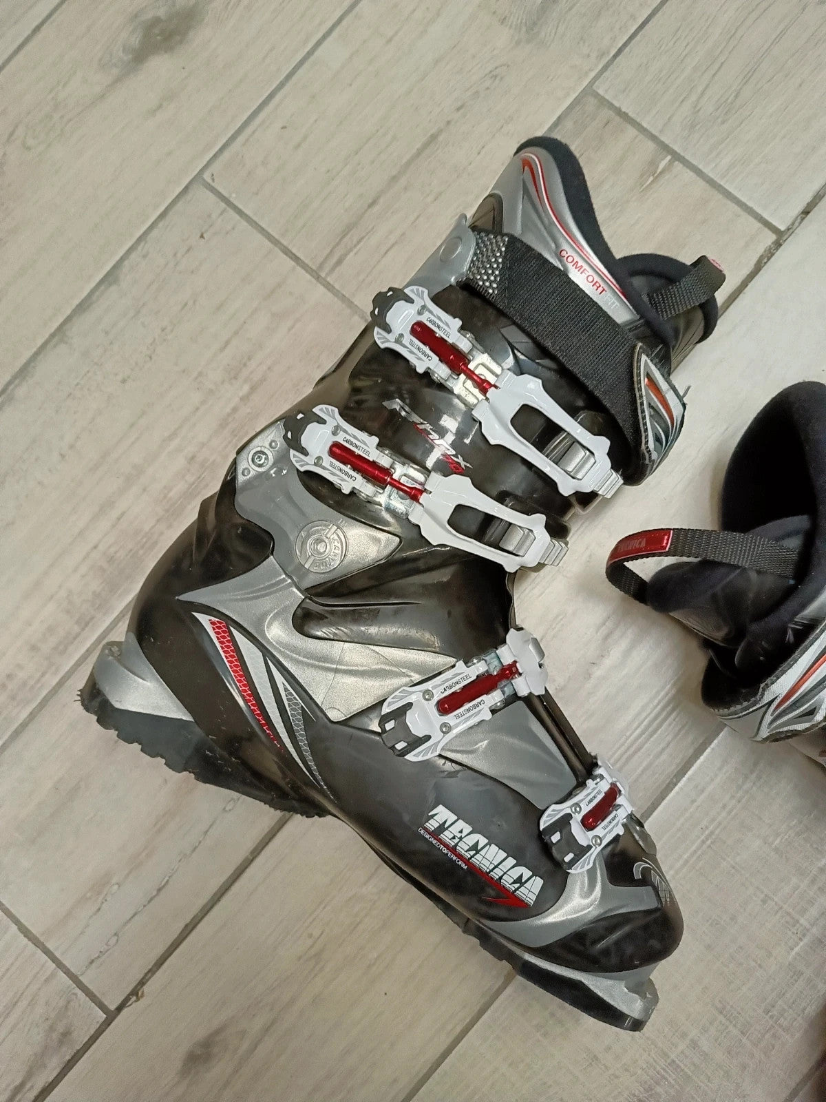 Tecnica Scarpone sci uomo numero 43-44 / 285