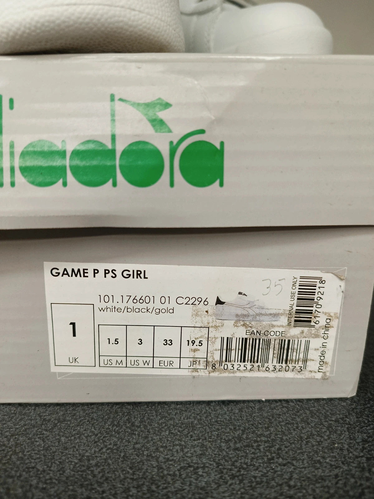 Diadora sneakers bianche strappi nuove n 33