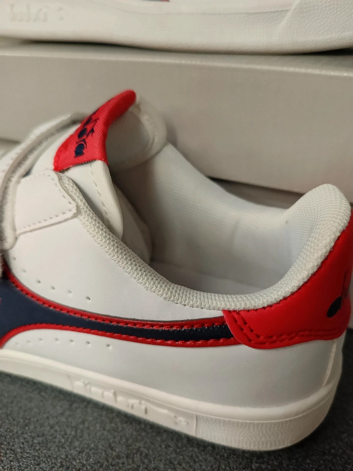 Diadora scarpe bambino junior nuove strappi n 35
