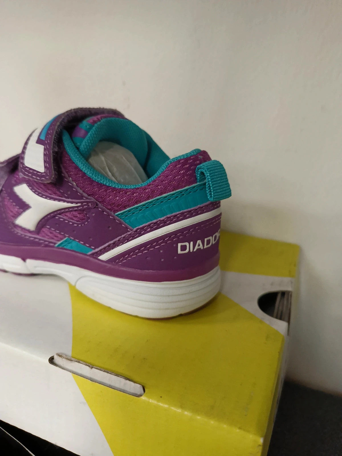 Diadora scarpe ginnastica bambina junior nuove strappi n 28