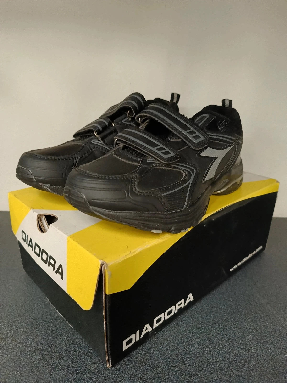 Diadora scarpe sneakers nere strappi n 33