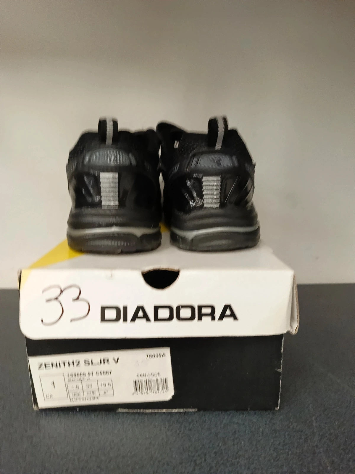 Diadora scarpe sneakers nere strappi n 33